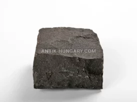 Forgácsolt bazalt térkő fénykép 3