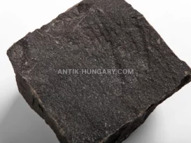 Forgácsolt bazalt térkő fénykép 8