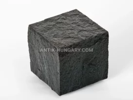 Fűrészelt-forgácsolt bazalt térkő fénykép 4