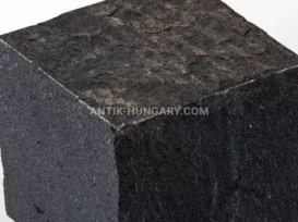Fűrészelt-forgácsolt bazalt térkő fénykép 7