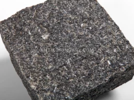 Forgácsolt gabbro térkő fénykép 6