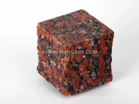 Fűrészelt-forgácsolt gránit térkő Rosso Santiago fénykép 4